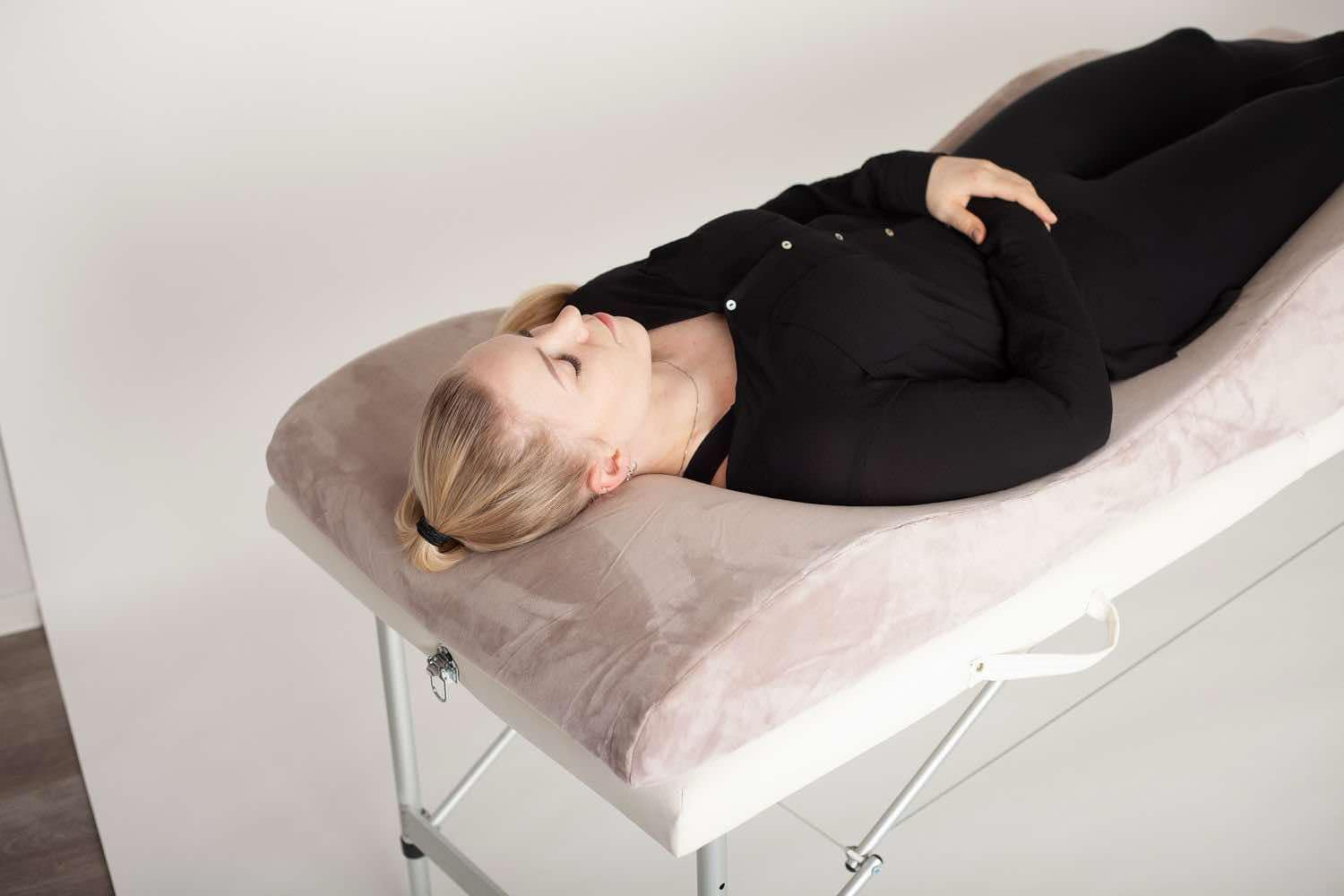 ERGONOMISK MADRASS SVART - MEMORY FOAM
