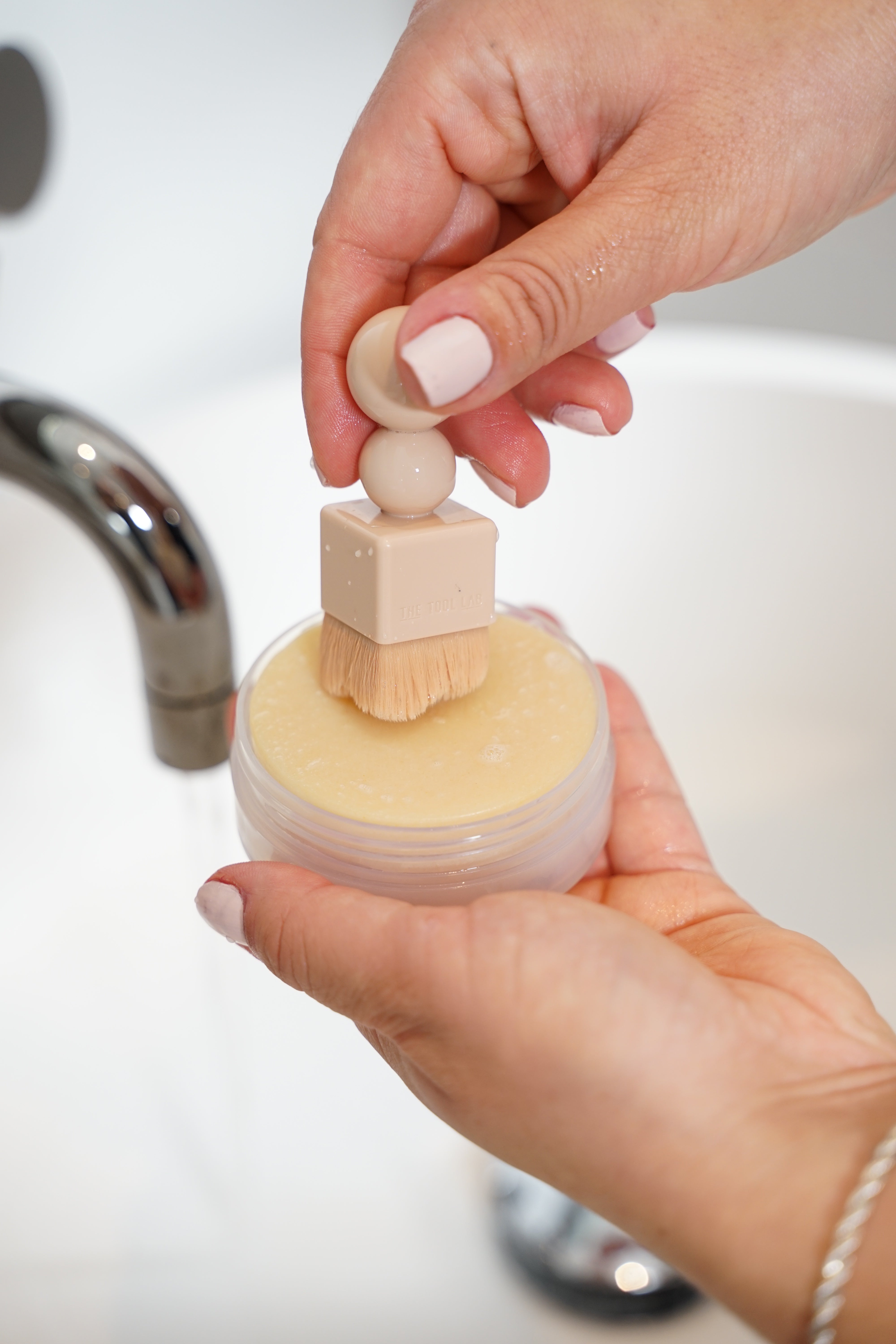 THE TOOL LAB ® TOOL CLEANSING SOAP